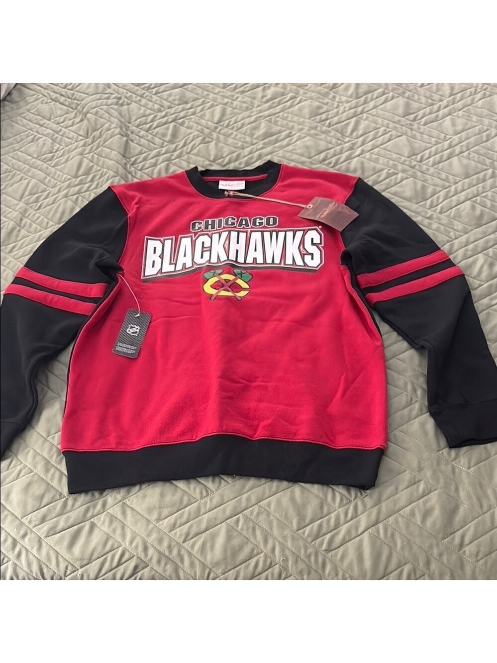 Men’s Chicago Blackhawks Red and Black Sweatshirt